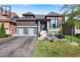 20 BIRKDALE PLACE, Newmarket, Ontario