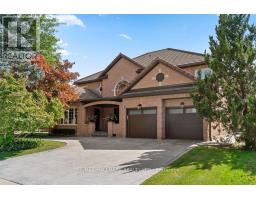 18 ARDMORE CRESCENT, Richmond Hill, Ontario