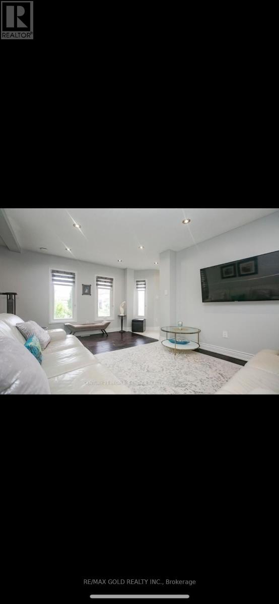 95 Lent Crescent, Brampton, Ontario  L6Y 4X7 - Photo 10 - W13828504