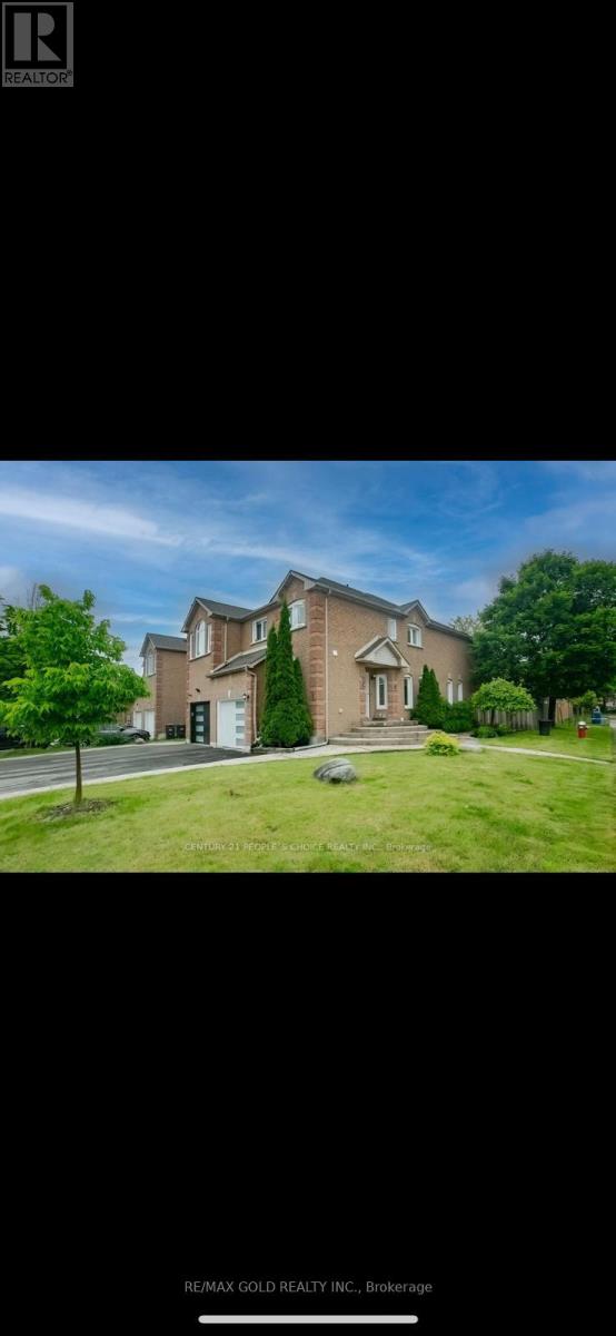 95 Lent Crescent, Brampton, Ontario  L6Y 4X7 - Photo 2 - W13828504