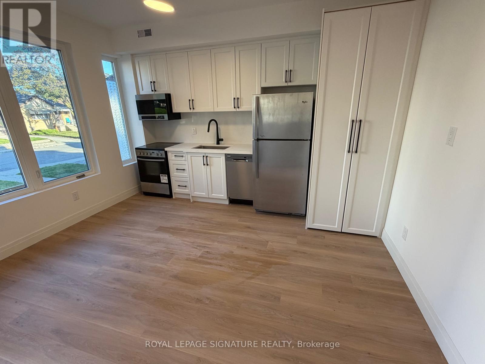 5 - 56 Hartley Avenue, Toronto, Ontario  M6E 4E9 - Photo 3 - W13828558