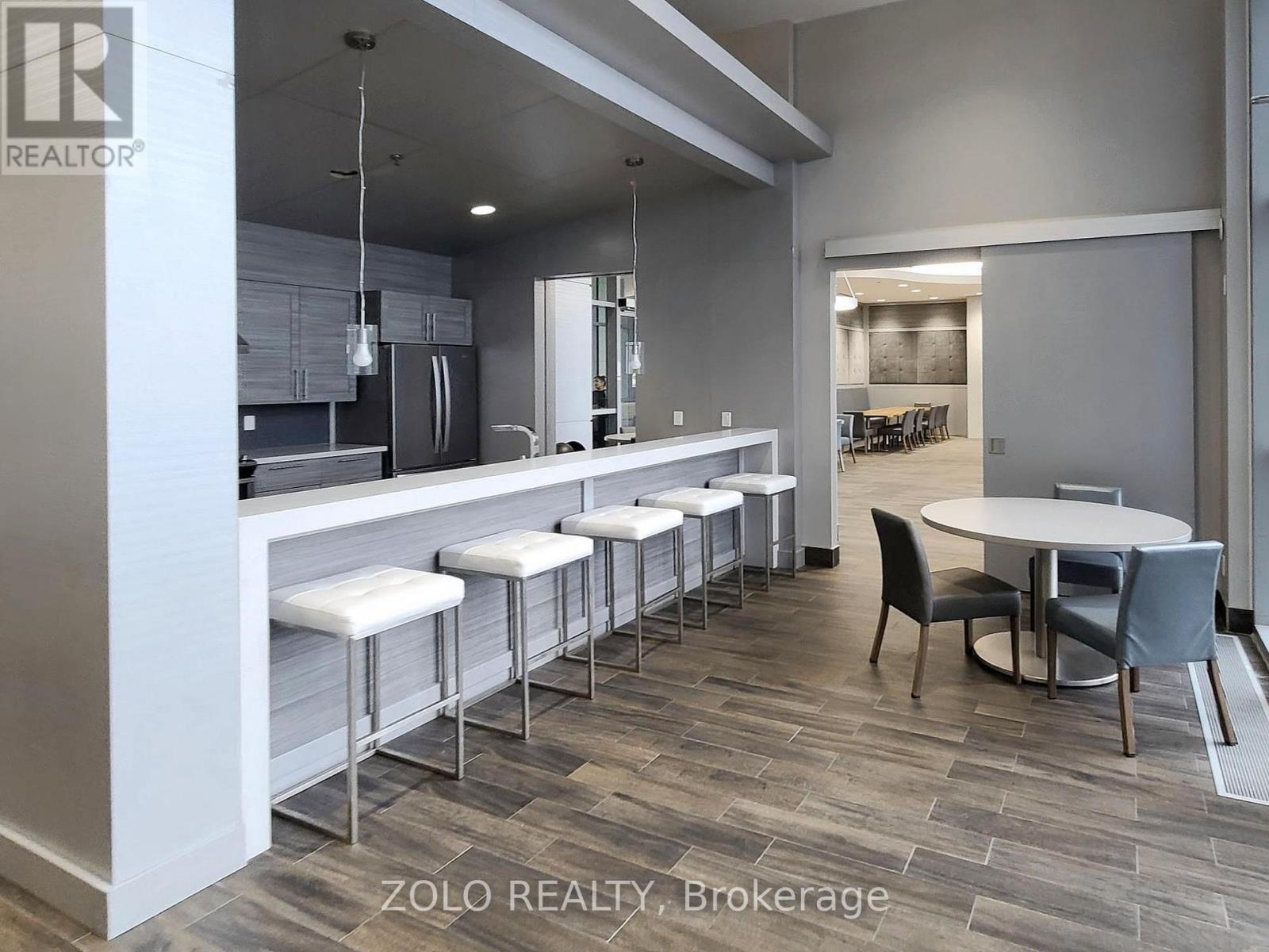 201 - 2093 Fairview Street, Burlington, Ontario  L7R 0B4 - Photo 27 - W13828576