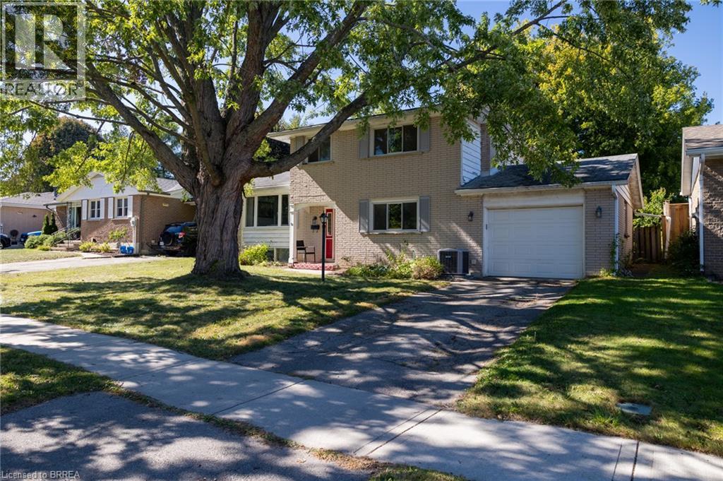 52 BRIER PARK Road, Brantford, Ontario