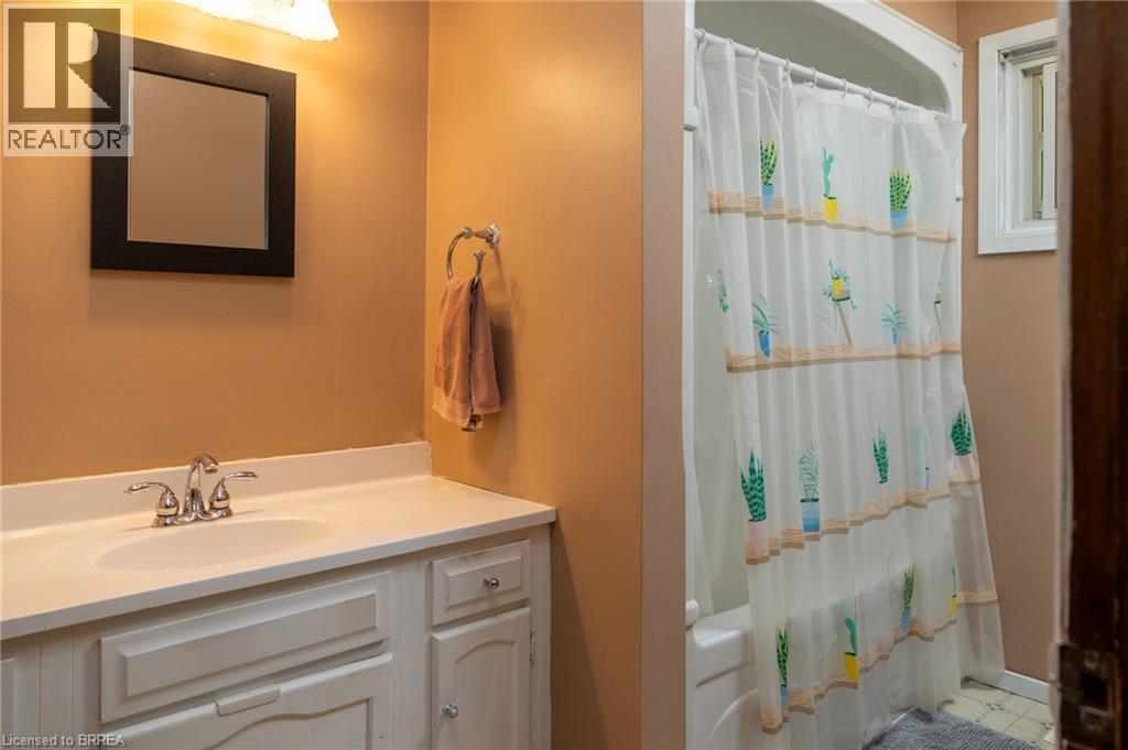 52 Brier Park Road, Brantford, Ontario  N3R 3P7 - Photo 15 - 40866429
