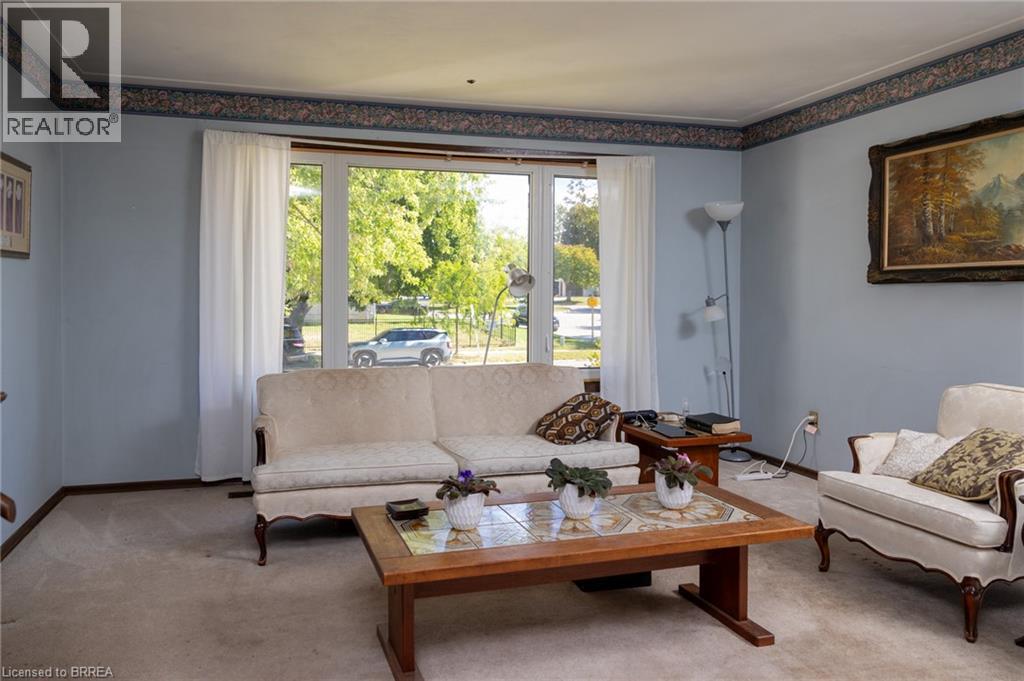52 Brier Park Road, Brantford, Ontario  N3R 3P7 - Photo 6 - 40866429