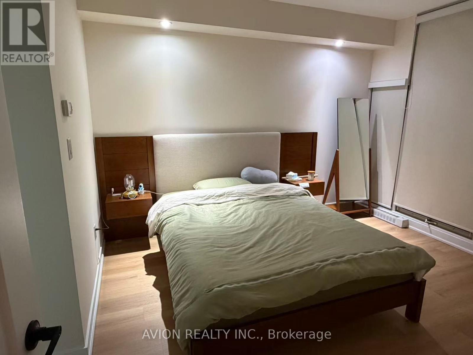 2212 - 35 Mariner Terrace, Toronto, Ontario  M5V 3V9 - Photo 16 - C13818816