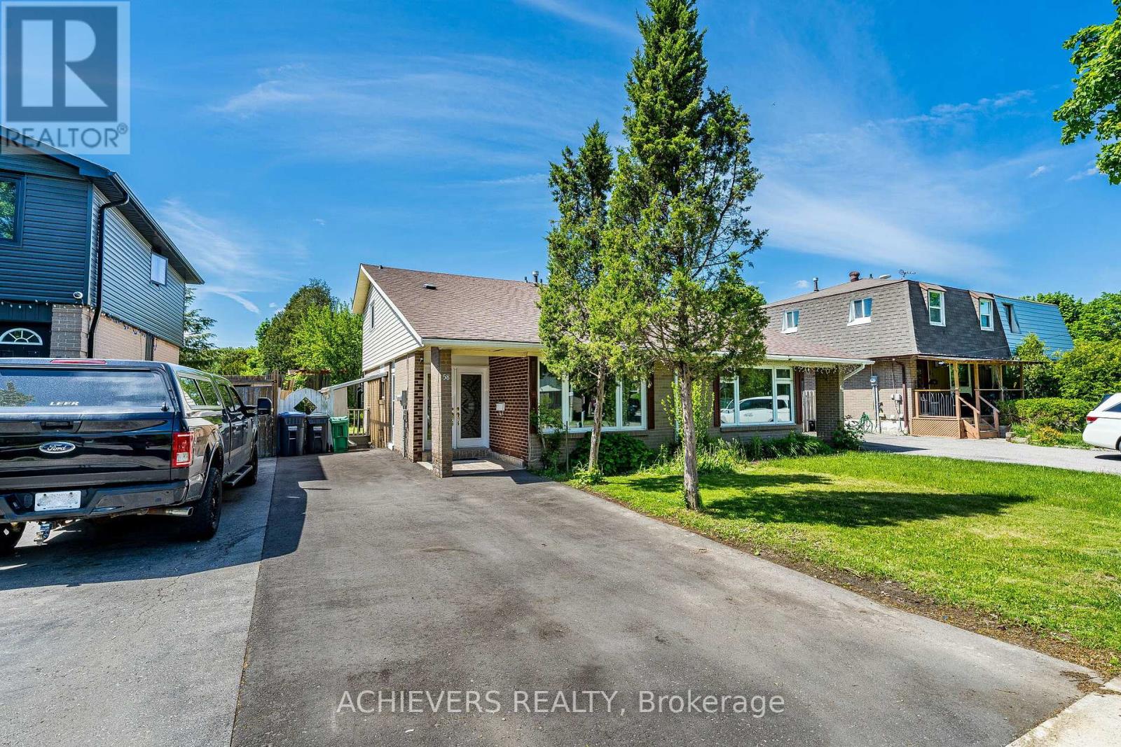58 Archdekin Drive, Brampton, Ontario  L6V 1Y5 - Photo 2 - W13651910