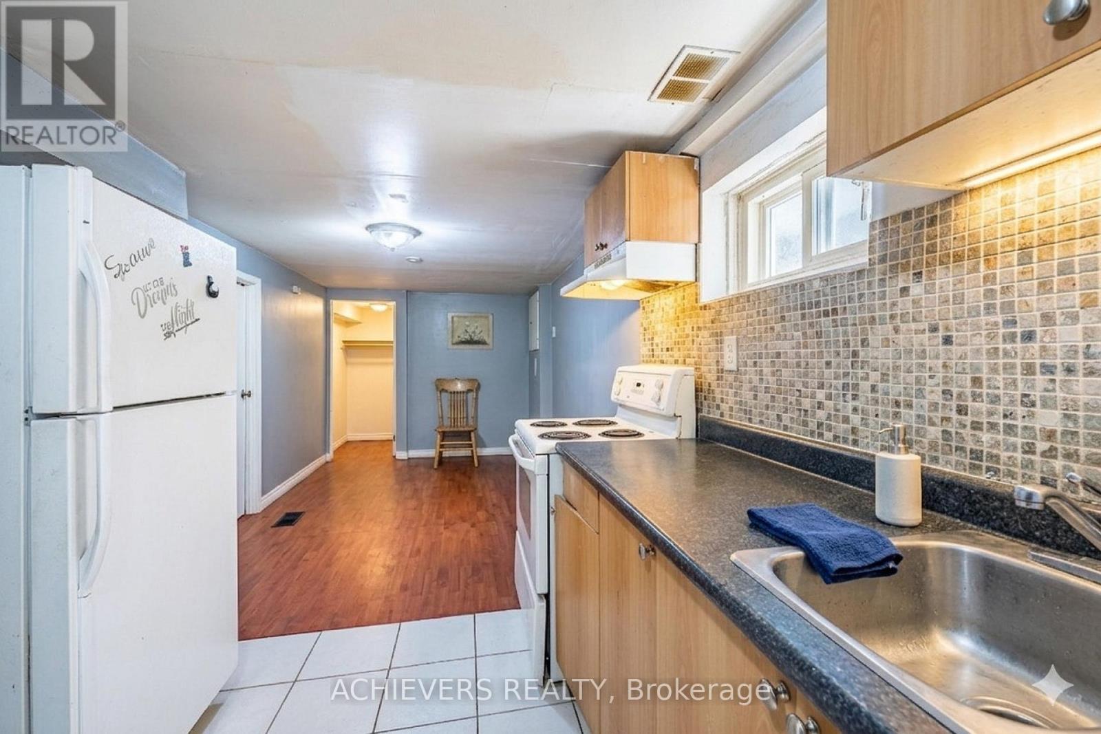 58 Archdekin Drive, Brampton, Ontario  L6V 1Y5 - Photo 33 - W13651910
