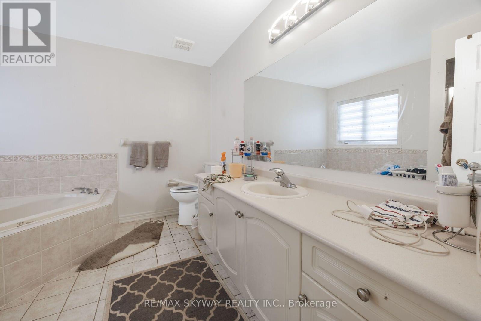 46 Don Minaker Drive, Brampton, Ontario  L6P 1R3 - Photo 26 - W13820170