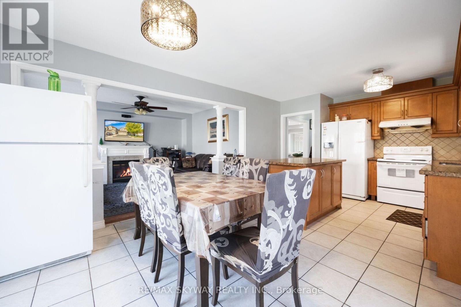 46 Don Minaker Drive, Brampton, Ontario  L6P 1R3 - Photo 19 - W13820170