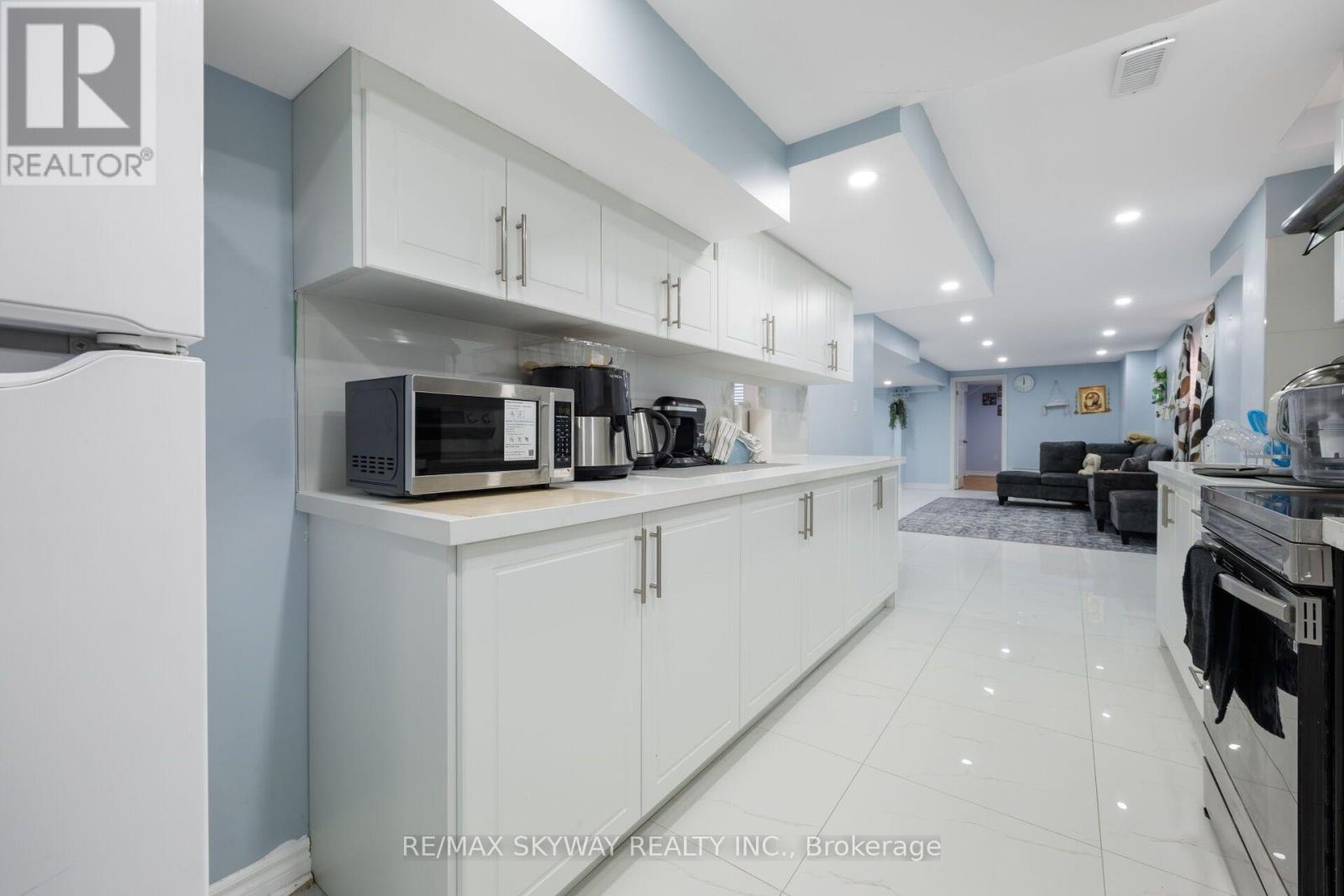 46 Don Minaker Drive, Brampton, Ontario  L6P 1R3 - Photo 47 - W13820170