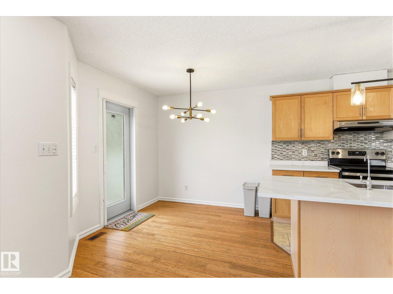 2550 Rabbit Hill Rd NW, Edmonton, Alberta  T6R 2Y9 - Photo 11 - E4510317