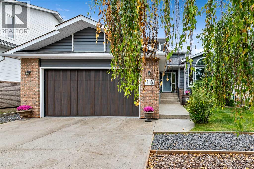 16 Evergreen Gardens SW, Calgary, Alberta  T2Y 2V9 - Photo 2 - A2346616