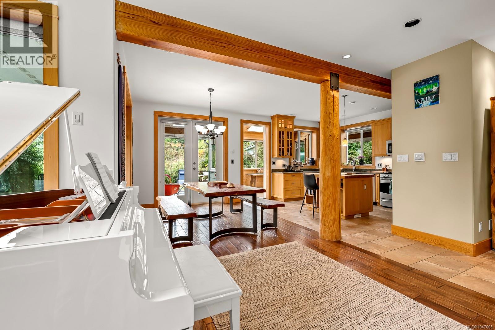 652 Fox Rd, Quadra Island, British Columbia  V0P 1N0 - Photo 6 - 1047605