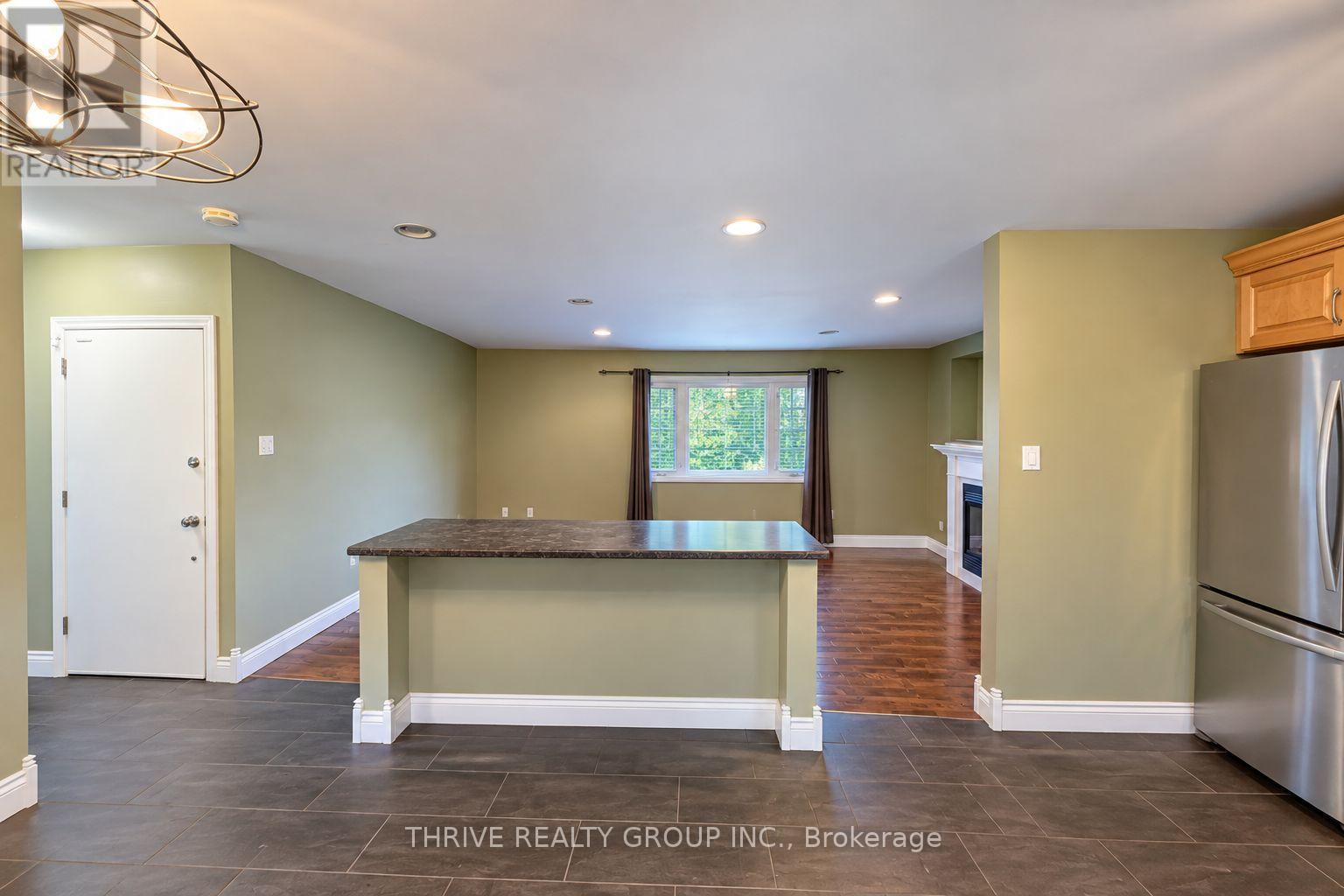 Upper - 562 Knights Hill Road, London South, Ontario  N6J 3A2 - Photo 10 - X13828622