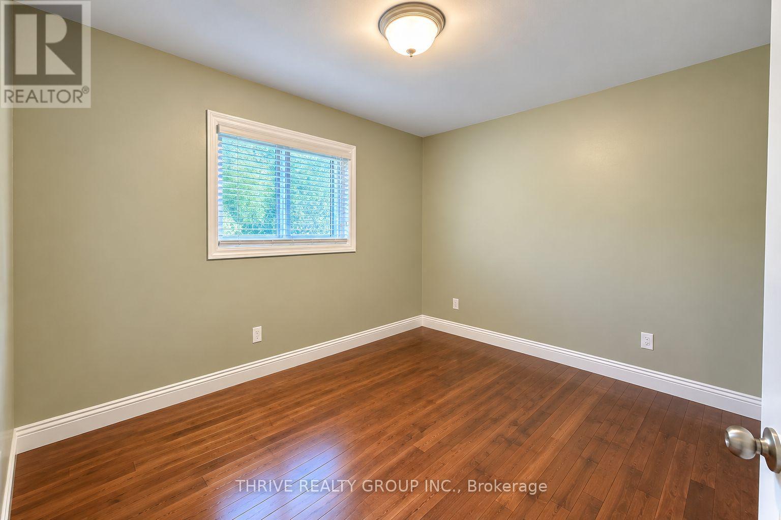 Upper - 562 Knights Hill Road, London South, Ontario  N6J 3A2 - Photo 12 - X13828622