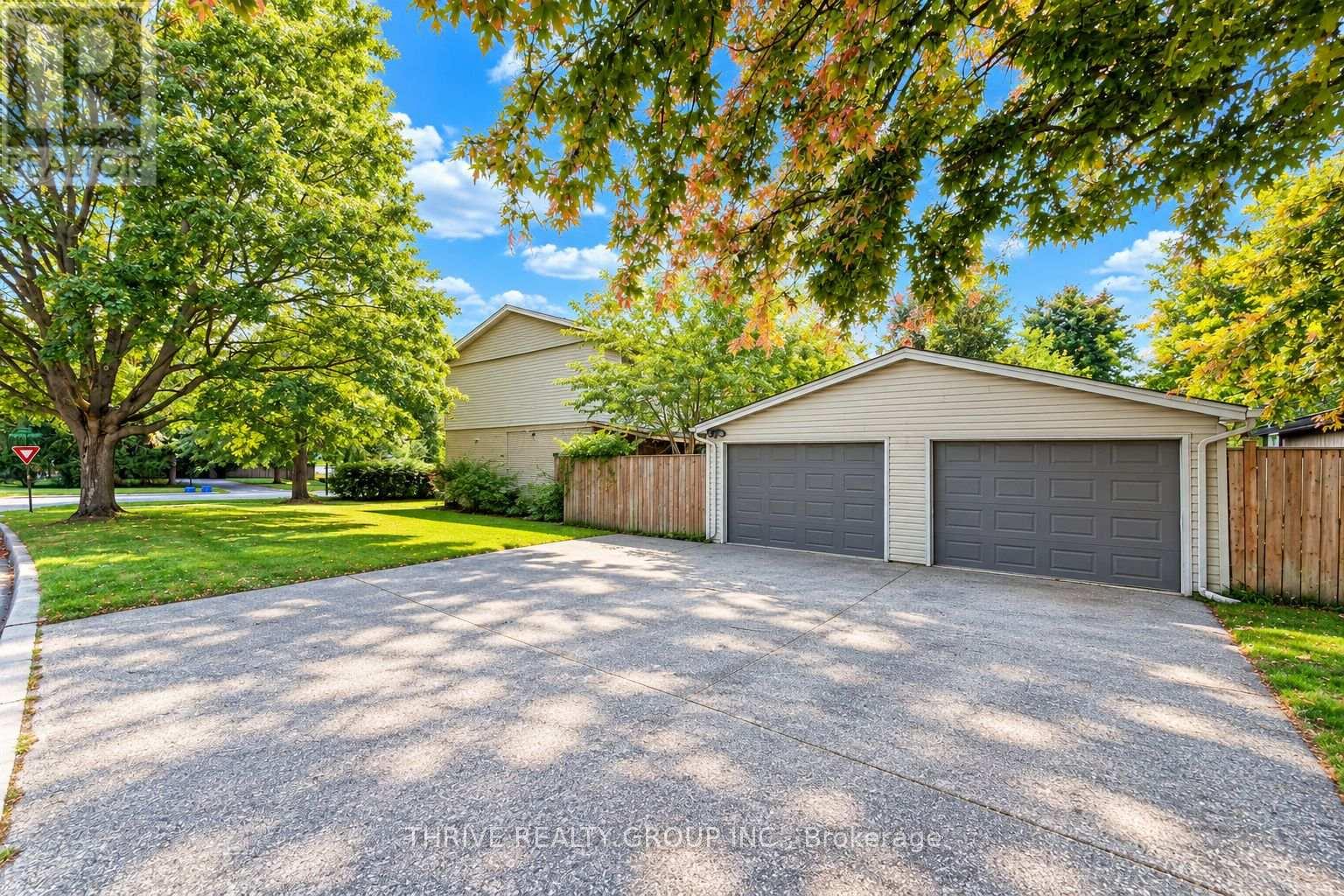 Upper - 562 Knights Hill Road, London South, Ontario  N6J 3A2 - Photo 2 - X13828622