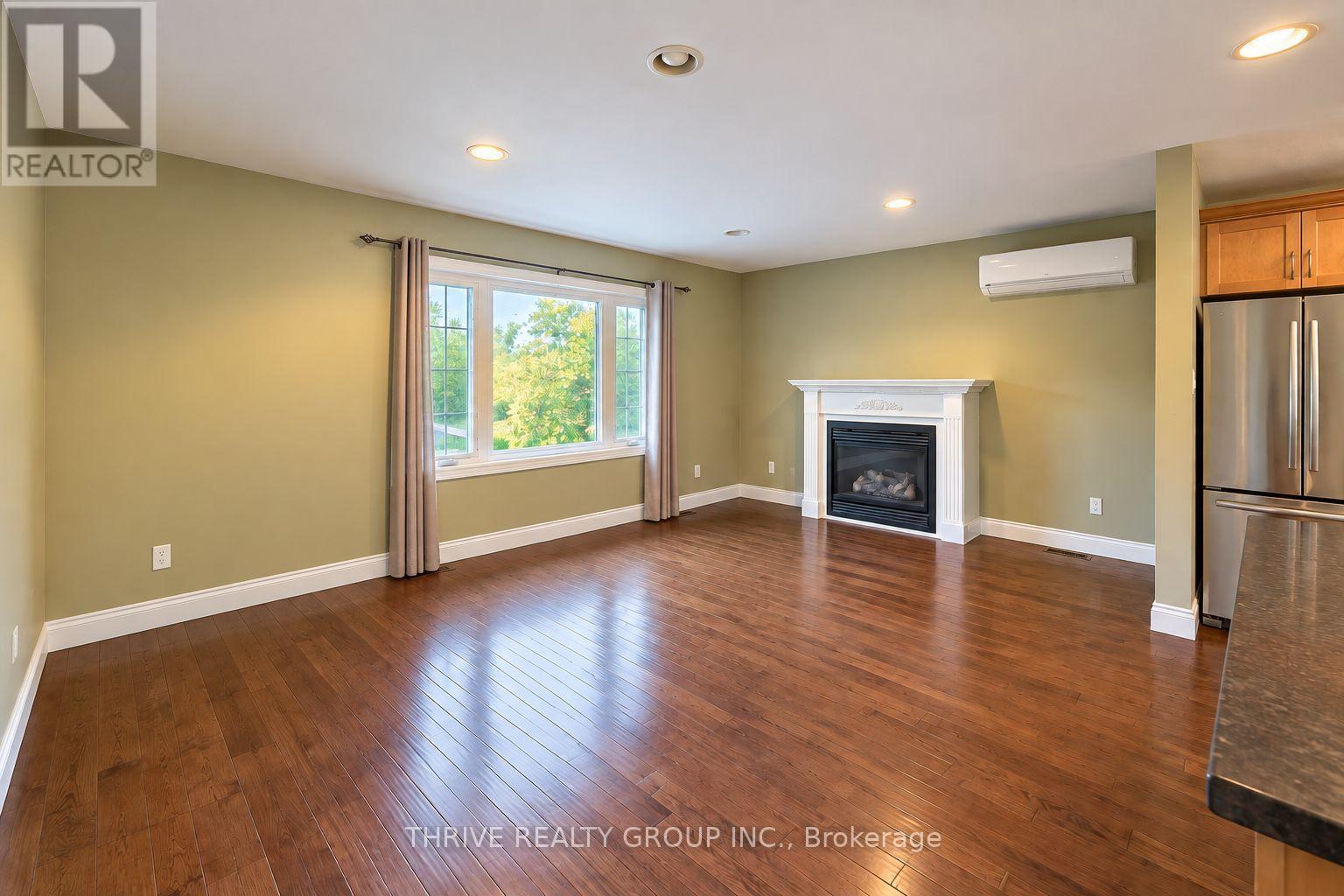 Upper - 562 Knights Hill Road, London South, Ontario  N6J 3A2 - Photo 6 - X13828622