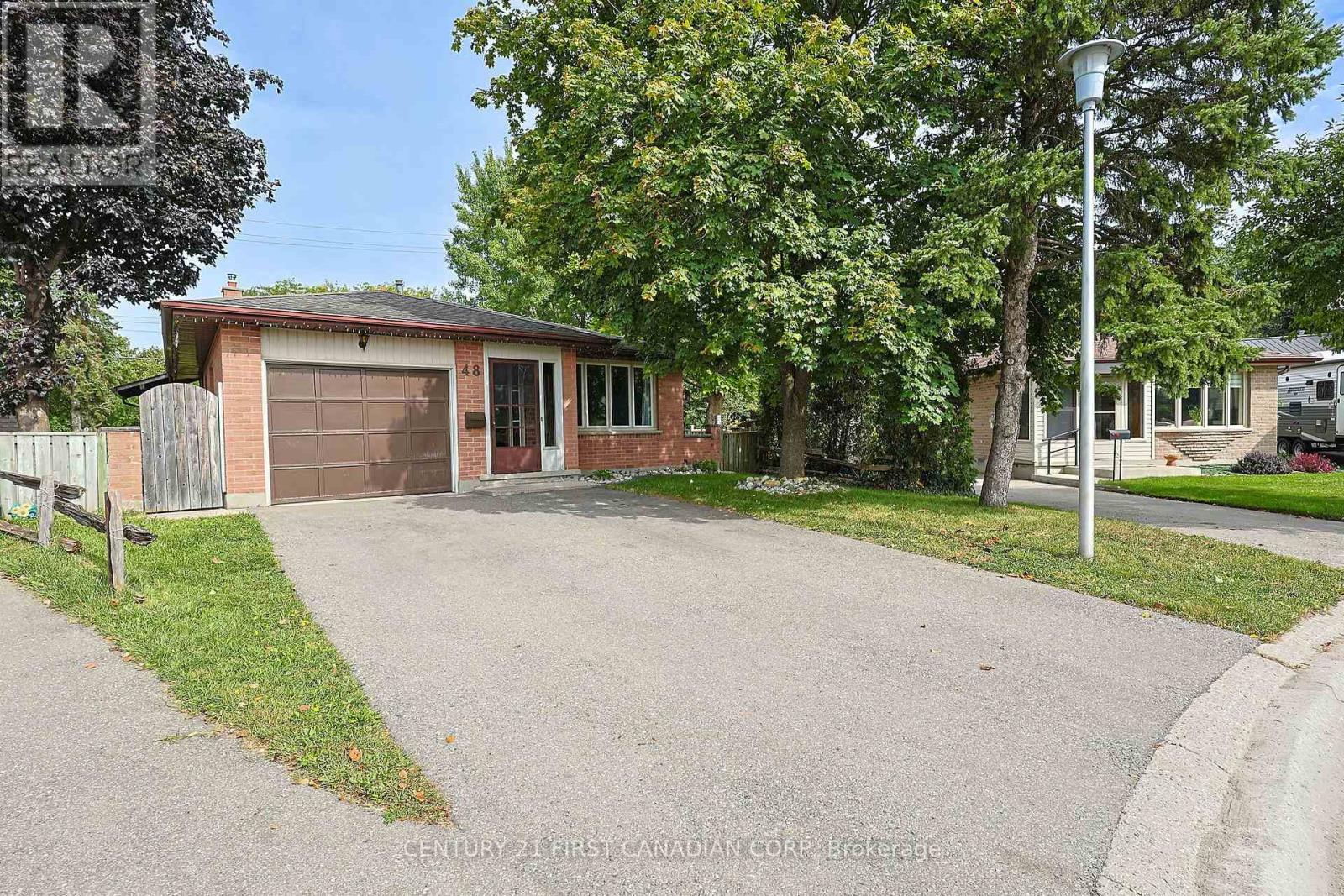 48 Corinth Court, London East, Ontario  N5Y 5A8 - Photo 2 - X13828746