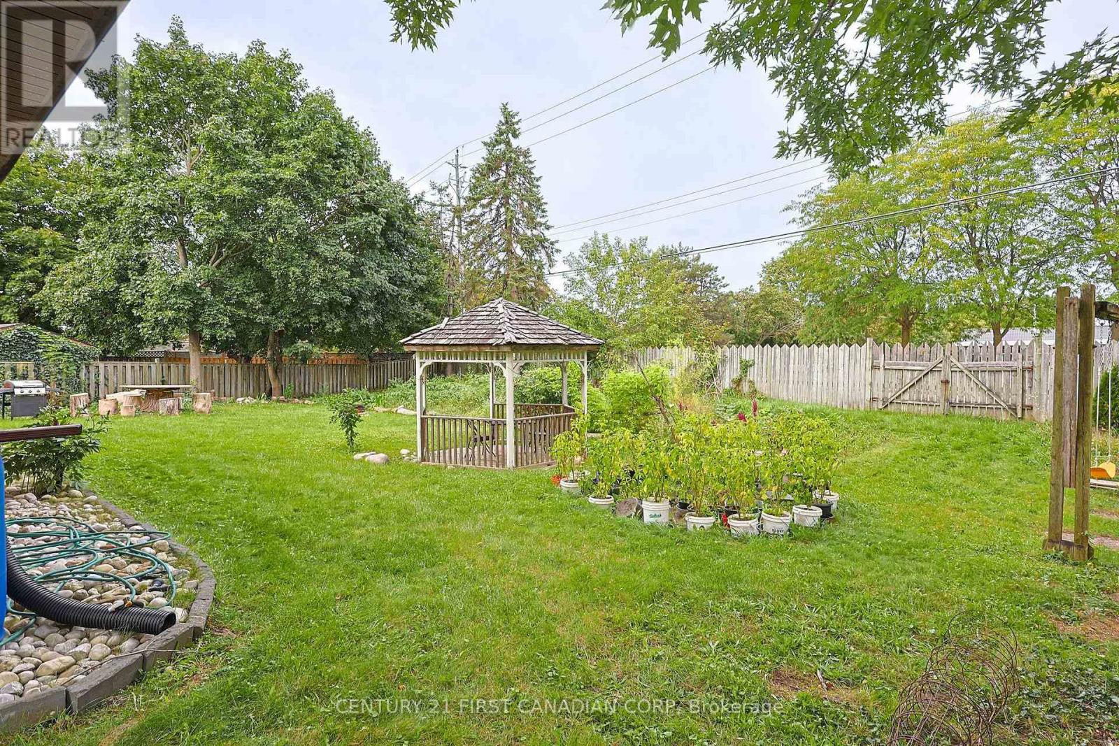 48 Corinth Court, London East, Ontario  N5Y 5A8 - Photo 36 - X13828746