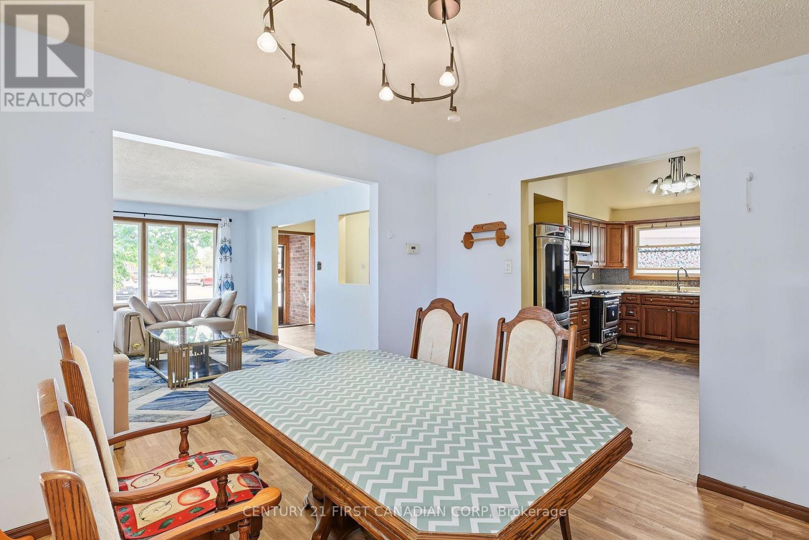 48 Corinth Court, London East, Ontario  N5Y 5A8 - Photo 7 - X13828746