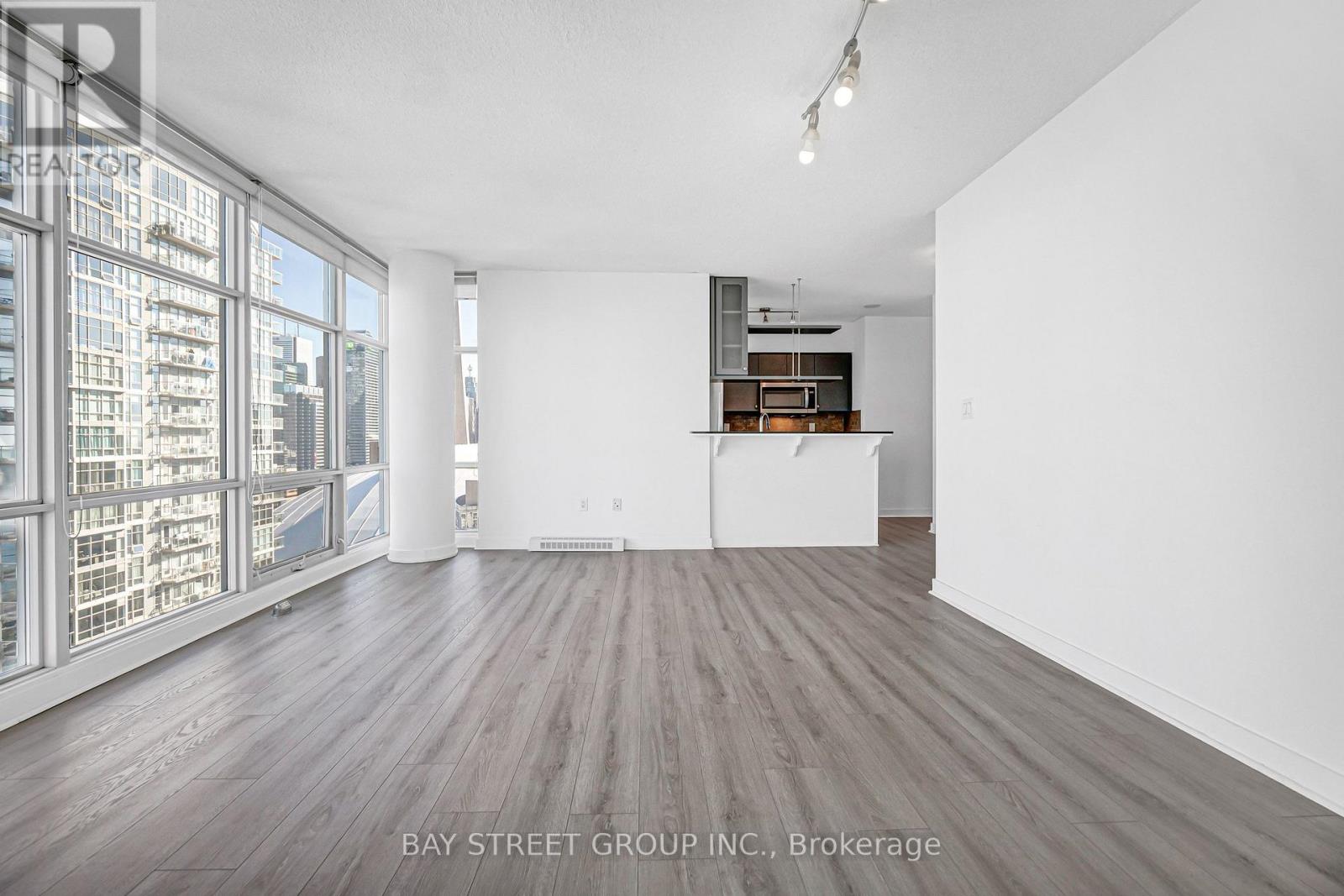 3703 - 35 Mariner Terrace, Toronto, Ontario  M5V 3V9 - Photo 11 - C13821958