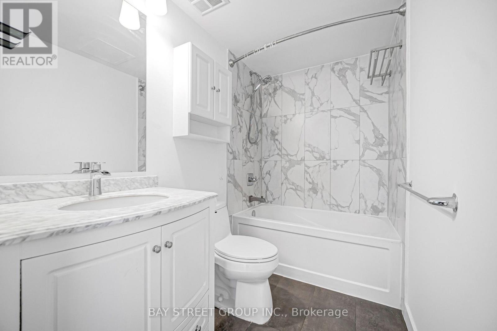 3703 - 35 Mariner Terrace, Toronto, Ontario  M5V 3V9 - Photo 18 - C13821958