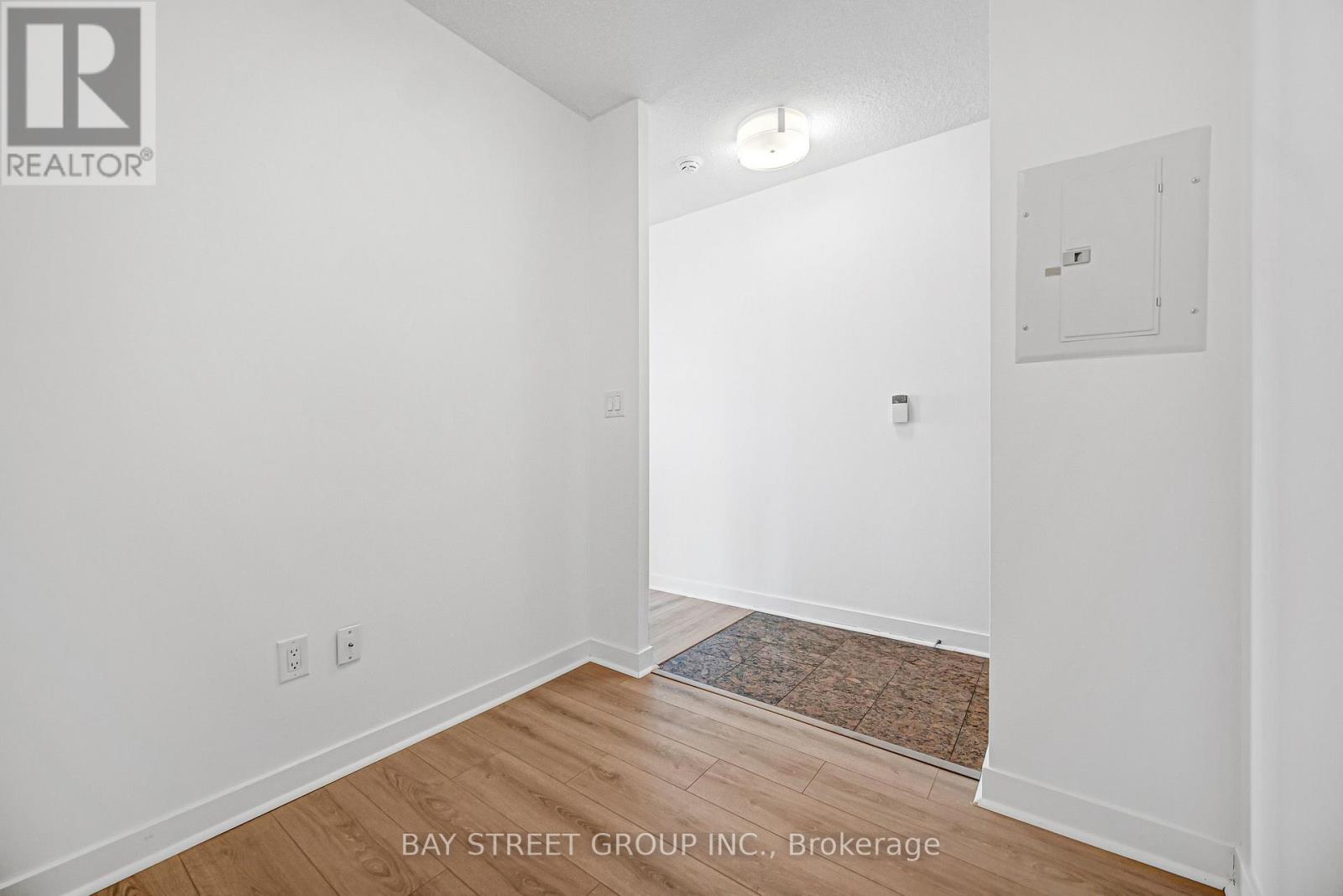 3703 - 35 Mariner Terrace, Toronto, Ontario  M5V 3V9 - Photo 2 - C13821958