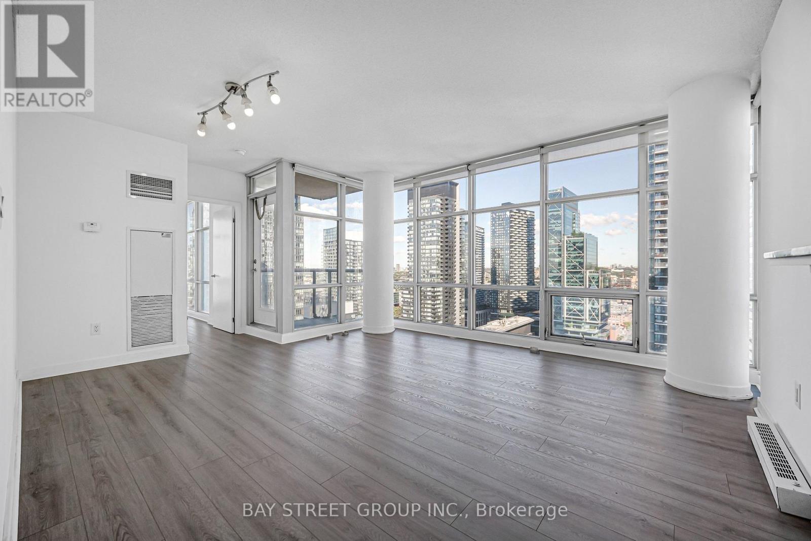 3703 - 35 Mariner Terrace, Toronto, Ontario  M5V 3V9 - Photo 7 - C13821958