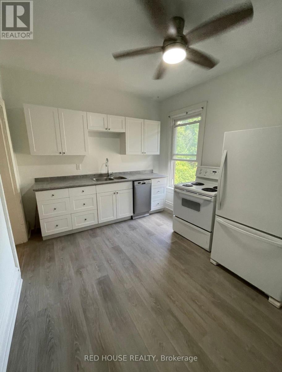 B - 323 Woolwich Street, Guelph (Exhibition Park), Ontario  N1H 3W4 - Photo 10 - X13459050