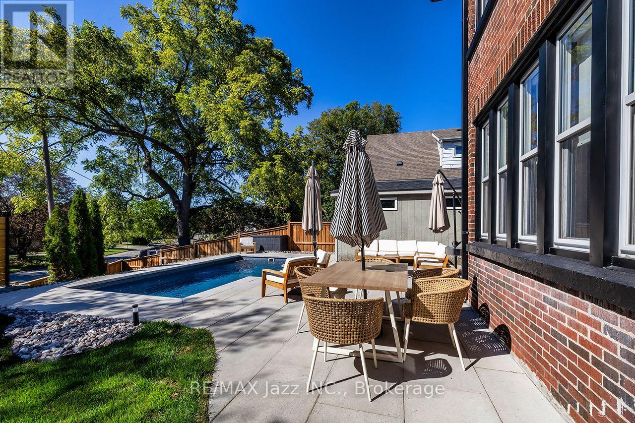 142 Adelaide Avenue W, Oshawa, Ontario  L1G 1Y8 - Photo 7 - E13828668