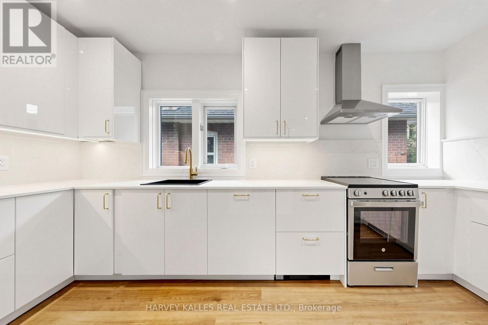 Upper - 7 Tullis Drive, Toronto, Ontario  M4S 2E2 - Photo 14 - C13828598