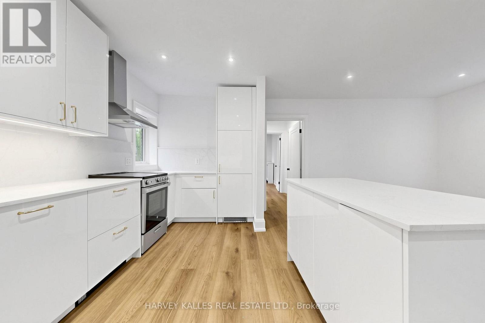 Upper - 7 Tullis Drive, Toronto, Ontario  M4S 2E2 - Photo 16 - C13828598