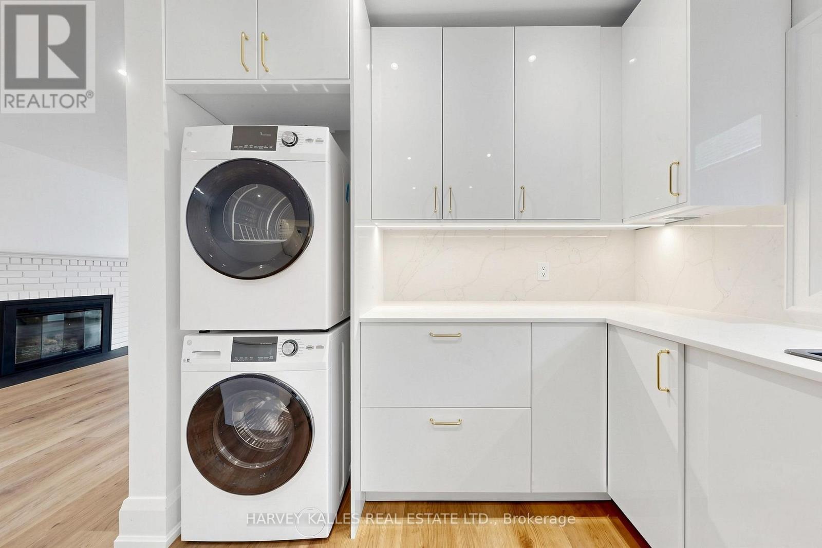 Upper - 7 Tullis Drive, Toronto, Ontario  M4S 2E2 - Photo 17 - C13828598