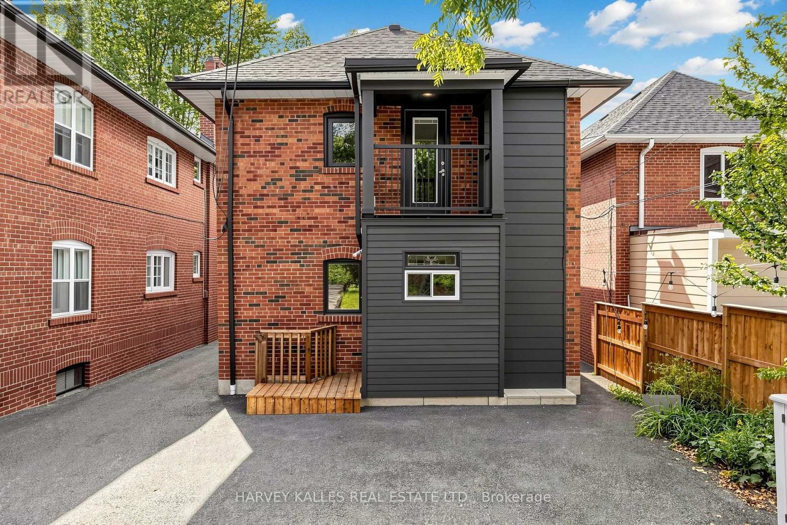 Upper - 7 Tullis Drive, Toronto, Ontario  M4S 2E2 - Photo 24 - C13828598