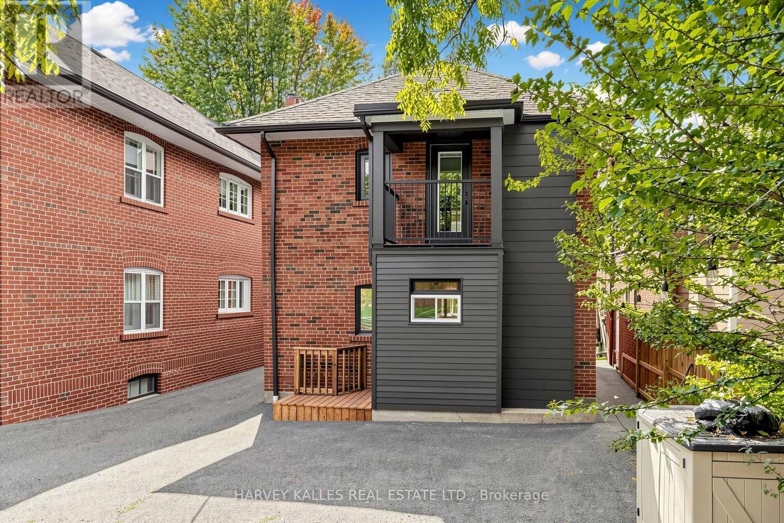 Upper - 7 Tullis Drive, Toronto, Ontario  M4S 2E2 - Photo 25 - C13828598