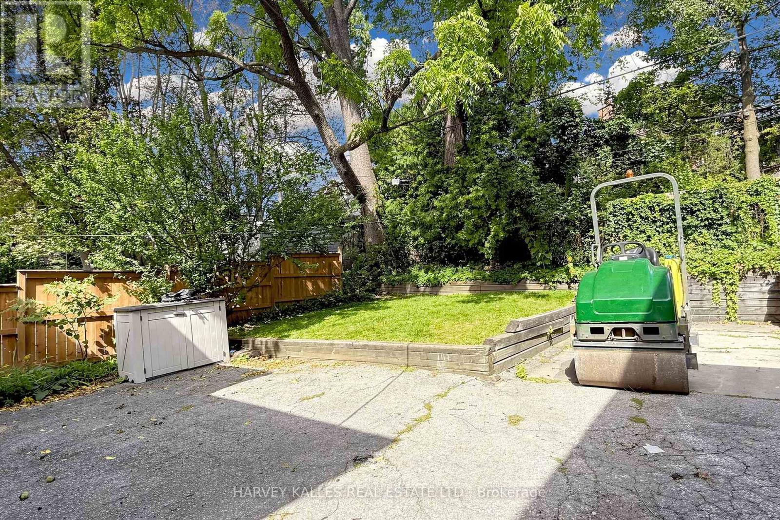 Upper - 7 Tullis Drive, Toronto, Ontario  M4S 2E2 - Photo 26 - C13828598