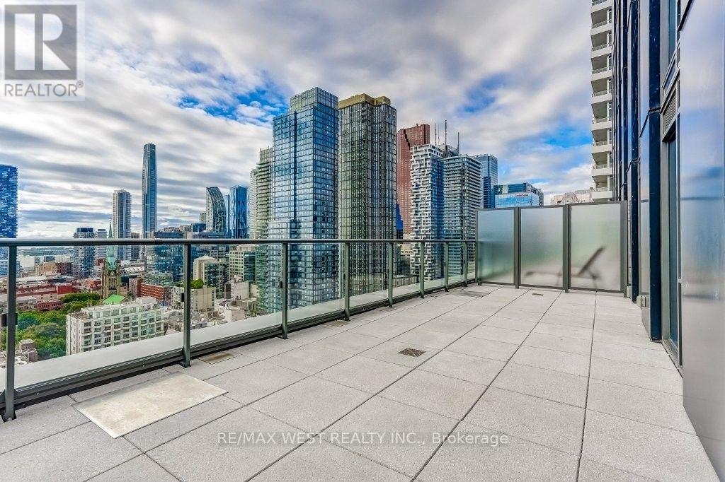 2707 - 100 Queen Street E, Toronto, Ontario  M5C 0B5 - Photo 15 - C13828602