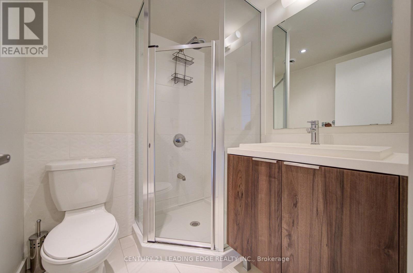 606 - 2 Sonic Way, Toronto, Ontario M3C 0P2 - Photo 11 - C13828616