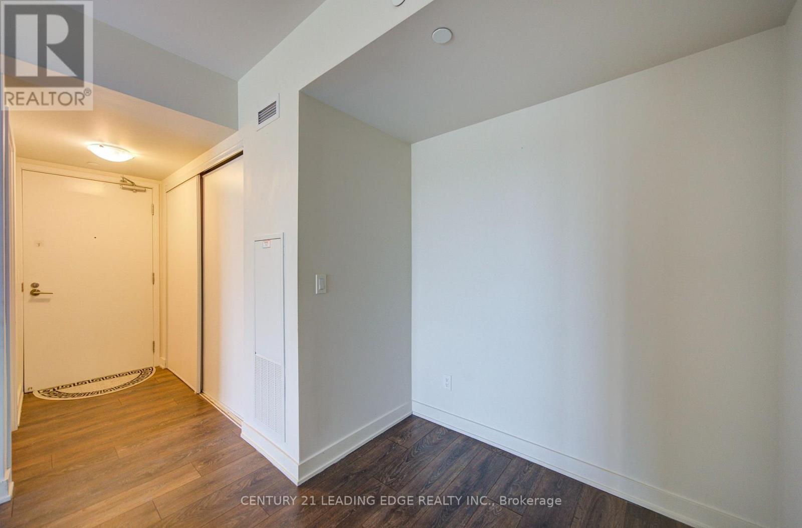606 - 2 Sonic Way, Toronto, Ontario M3C 0P2 - Photo 12 - C13828616