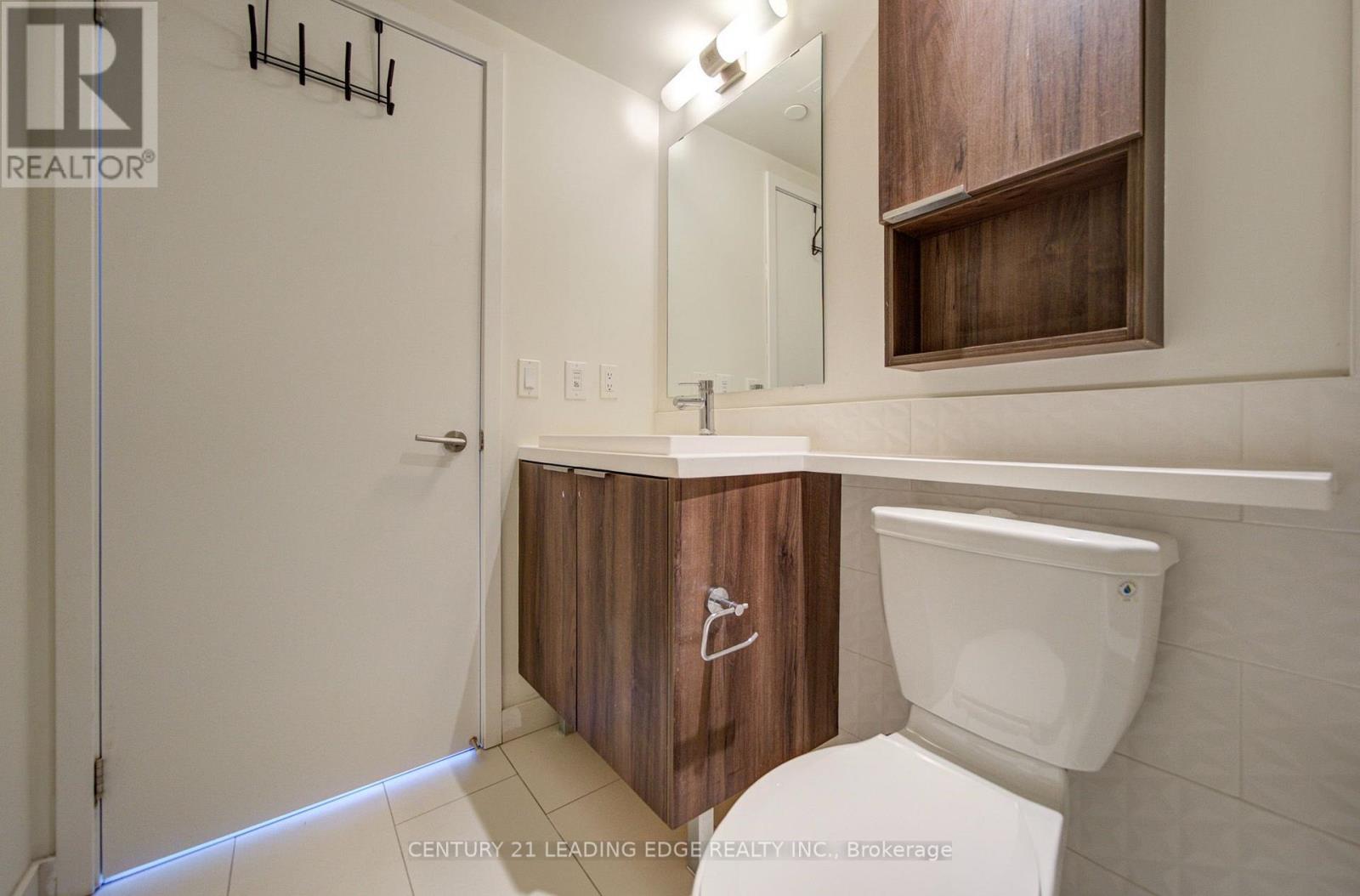 606 - 2 Sonic Way, Toronto, Ontario M3C 0P2 - Photo 32 - C13828616
