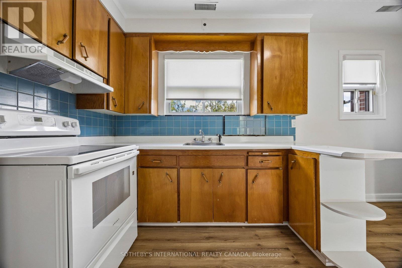 120 Ranee Avenue, Toronto, Ontario  M6A 1N2 - Photo 12 - C13828682
