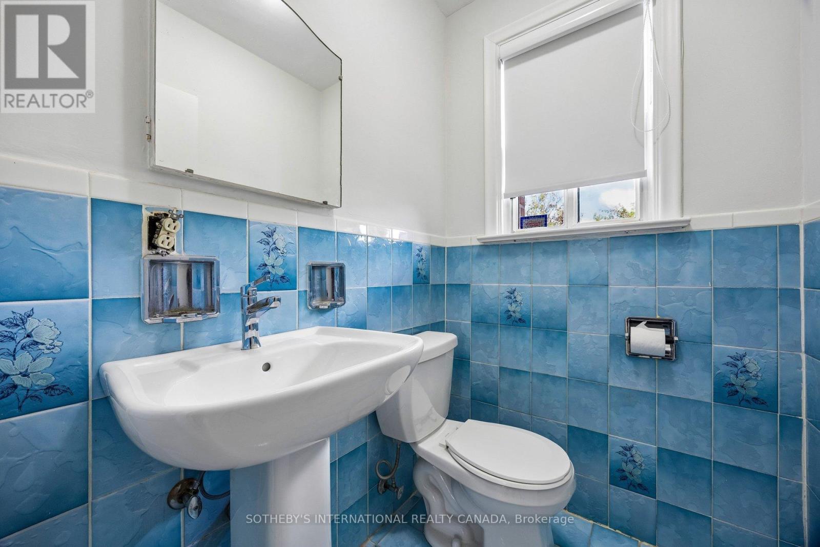120 Ranee Avenue, Toronto, Ontario  M6A 1N2 - Photo 16 - C13828682