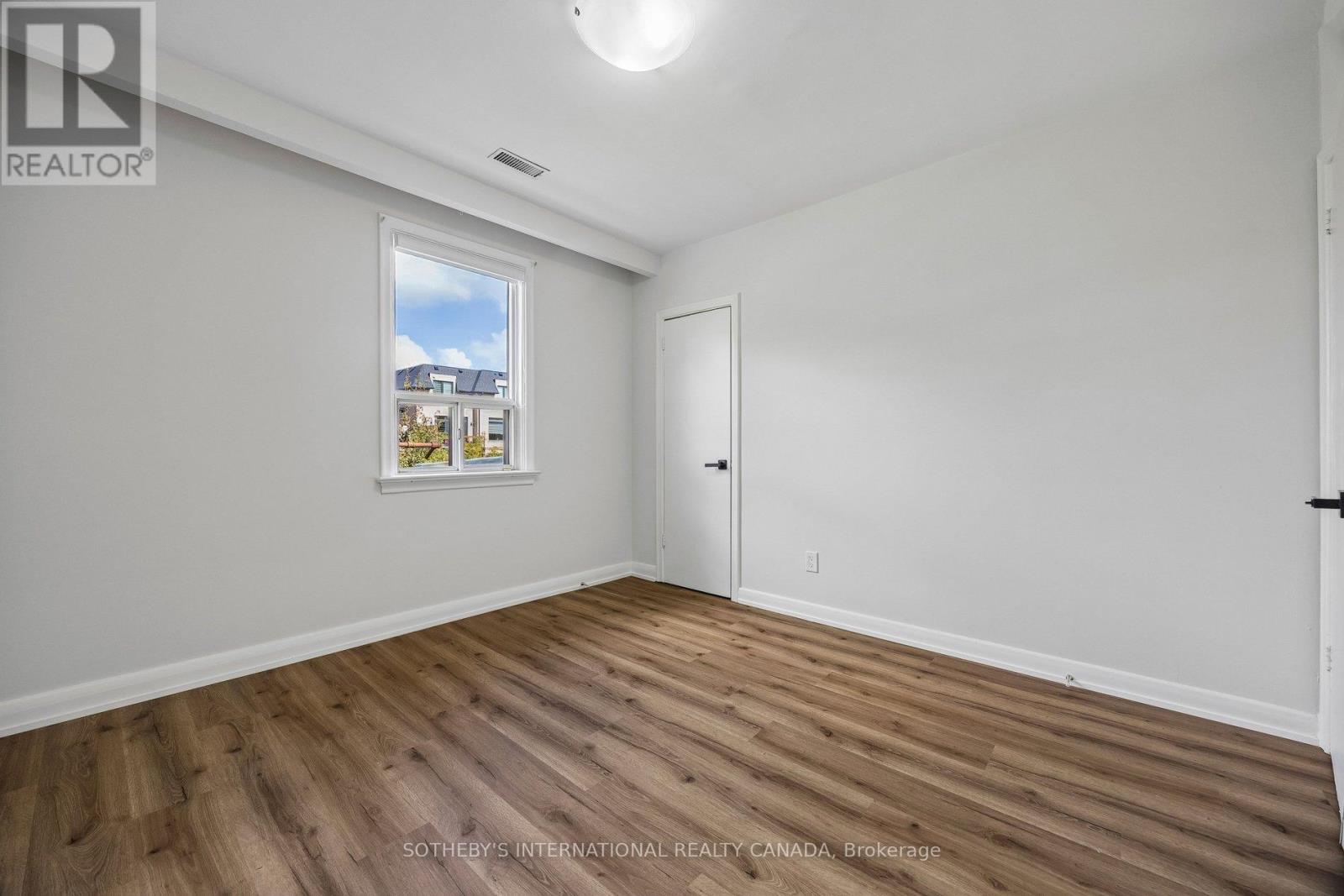 120 Ranee Avenue, Toronto, Ontario  M6A 1N2 - Photo 19 - C13828682