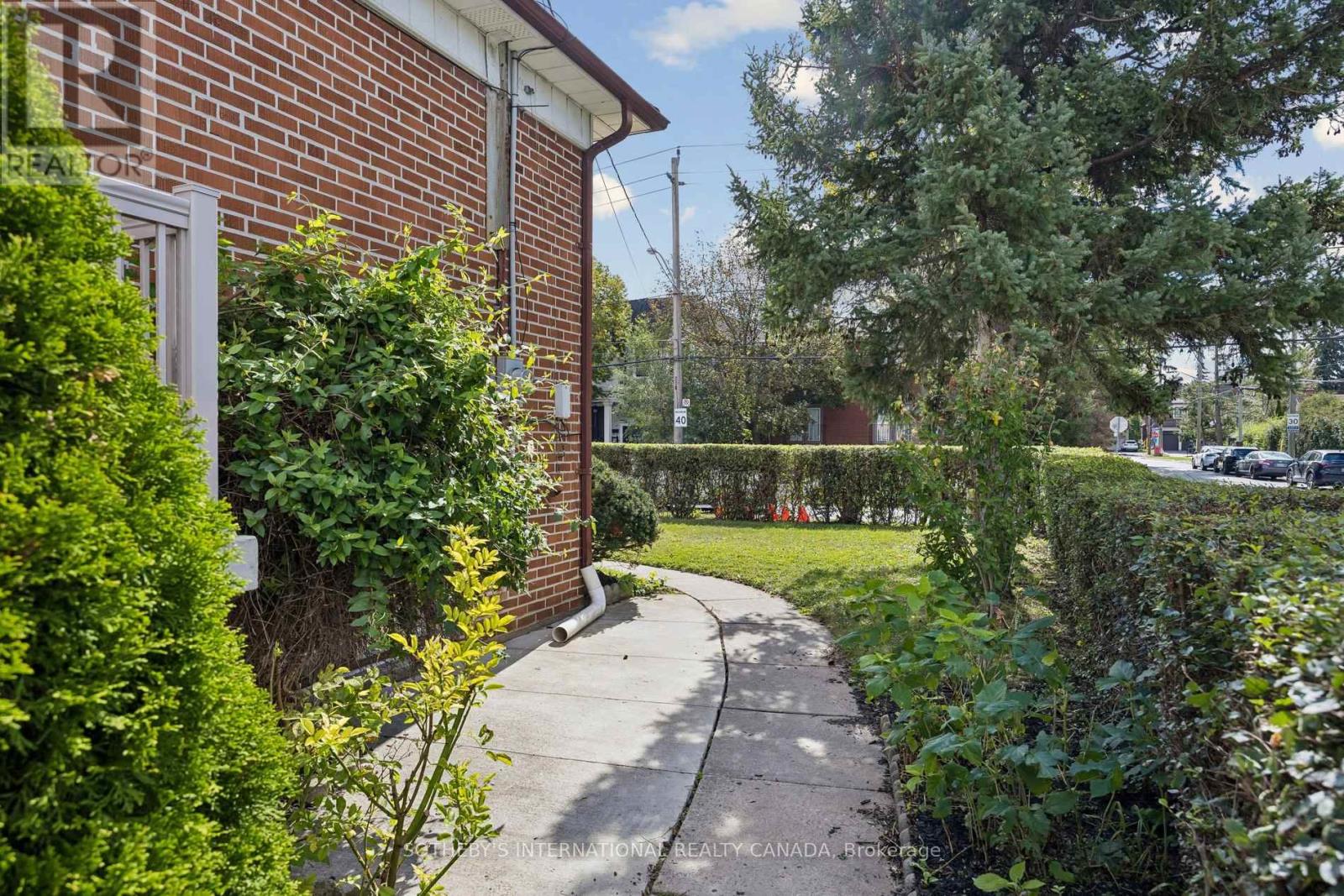 120 Ranee Avenue, Toronto, Ontario  M6A 1N2 - Photo 29 - C13828682