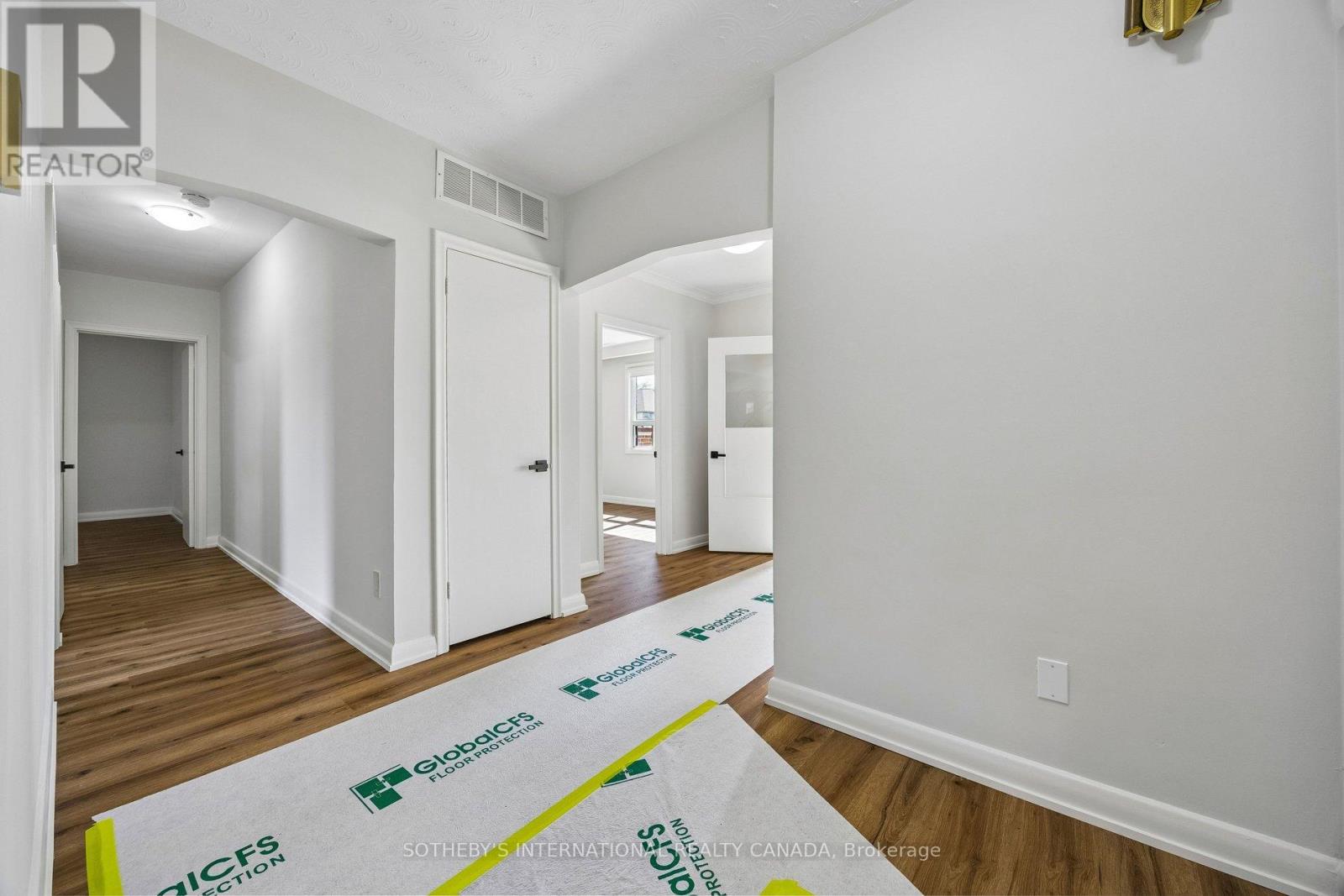 120 Ranee Avenue, Toronto, Ontario  M6A 1N2 - Photo 6 - C13828682