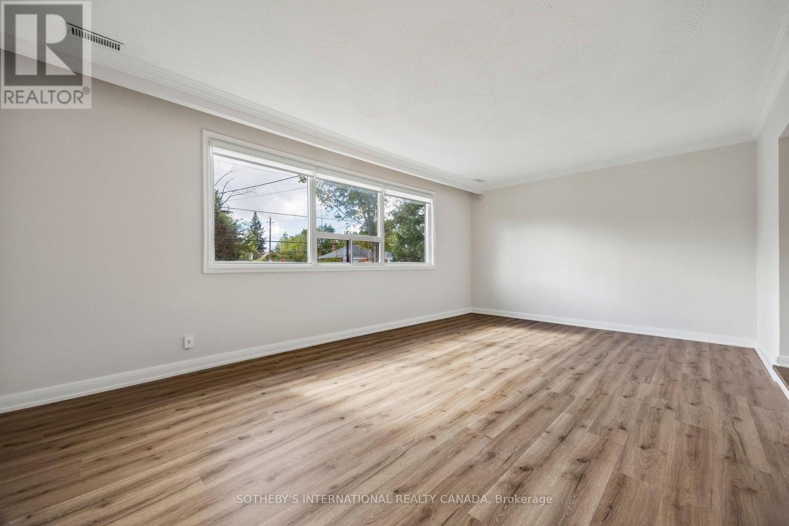 120 Ranee Avenue, Toronto, Ontario  M6A 1N2 - Photo 7 - C13828682