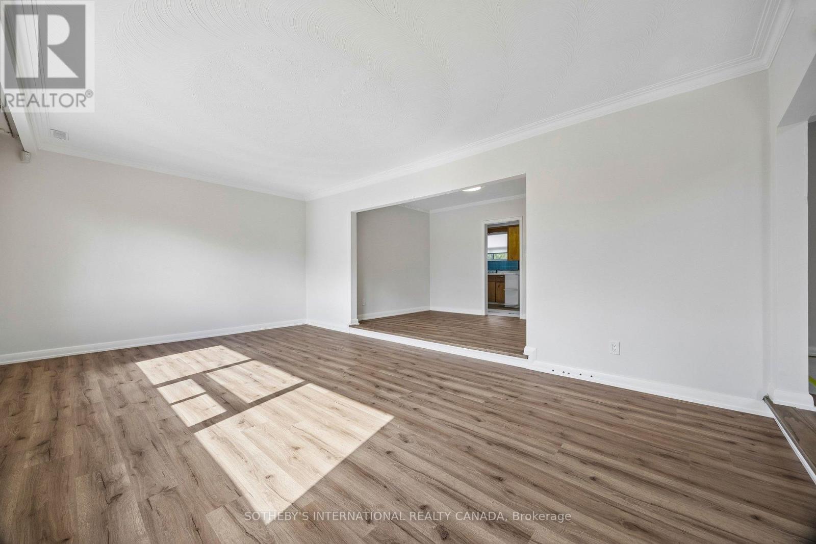 120 Ranee Avenue, Toronto, Ontario  M6A 1N2 - Photo 8 - C13828682
