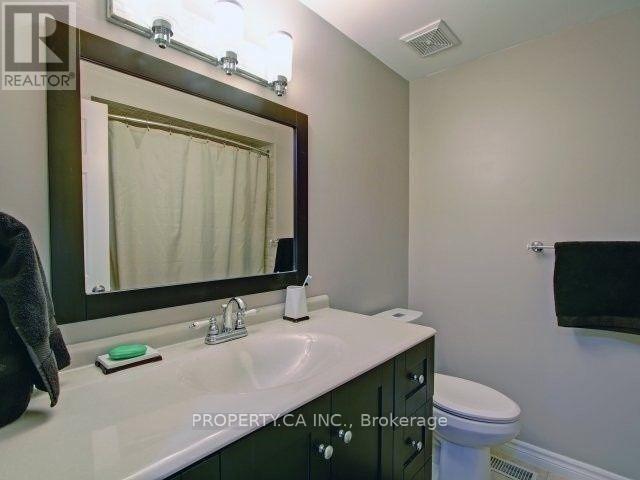 50 Wild Briarway, Toronto, Ontario  M2J 2L2 - Photo 14 - C13828740