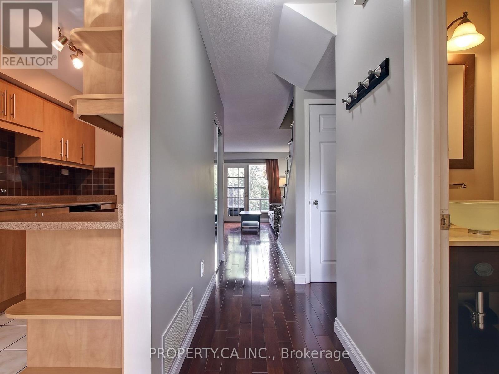 50 Wild Briarway, Toronto, Ontario  M2J 2L2 - Photo 5 - C13828740